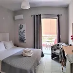 Apartment Nini's House 2 - 100m From Town Center