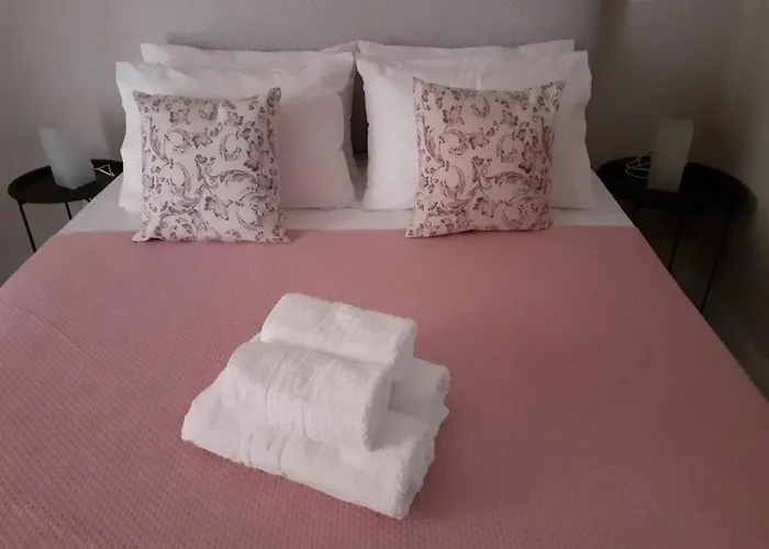 شقة Nini's House 2 - 100m From Town Center نيدري